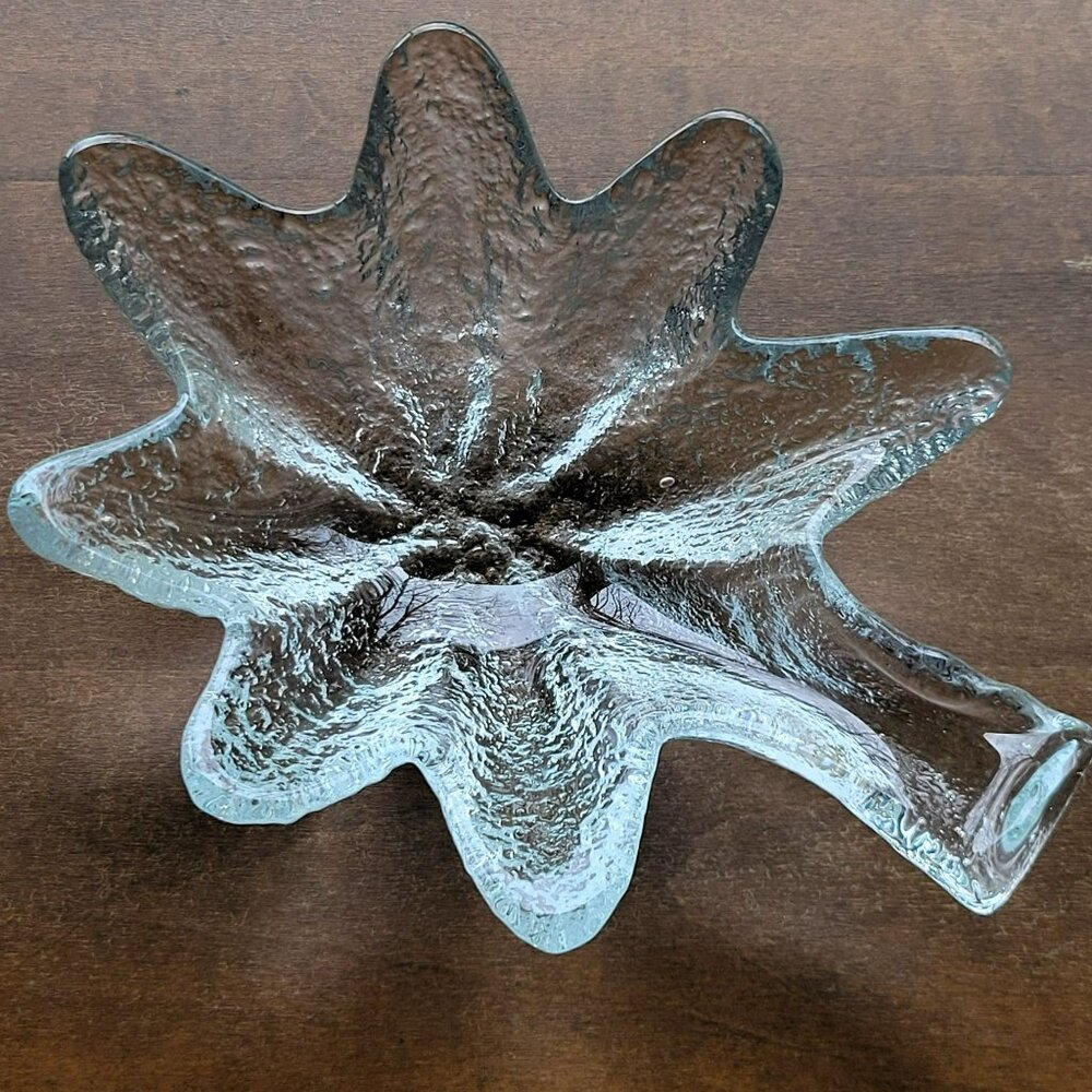 Vintage Blenko Leaf Shaped Clear Glass Centerpiece Bowl, Minor UV Reactive - Picture 2 of 8